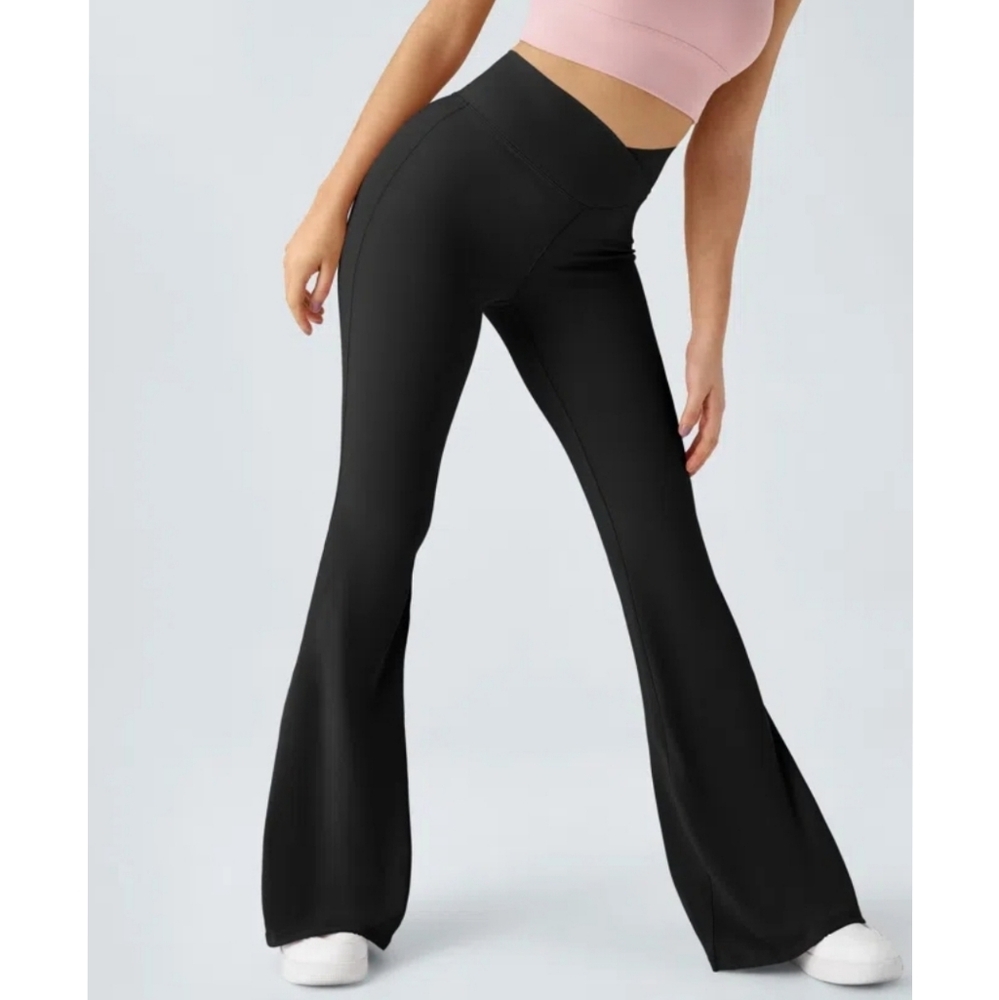 Halara Women's Black Super Flared Yoga Pants